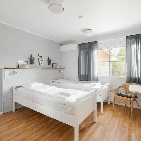 Casa de hóspedes Folkiacenter Gaesthem - Vieraskoti - 3*